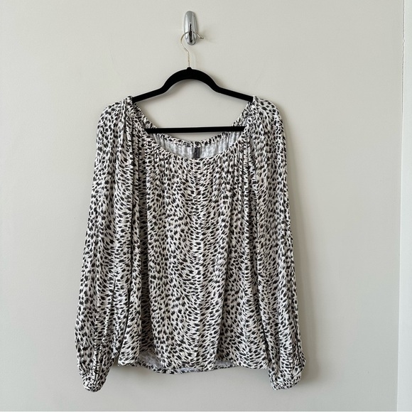 Anthropologie-Cascias Leopard Print Off Shoulder Top (Size:Large) - Picture 2 of 9